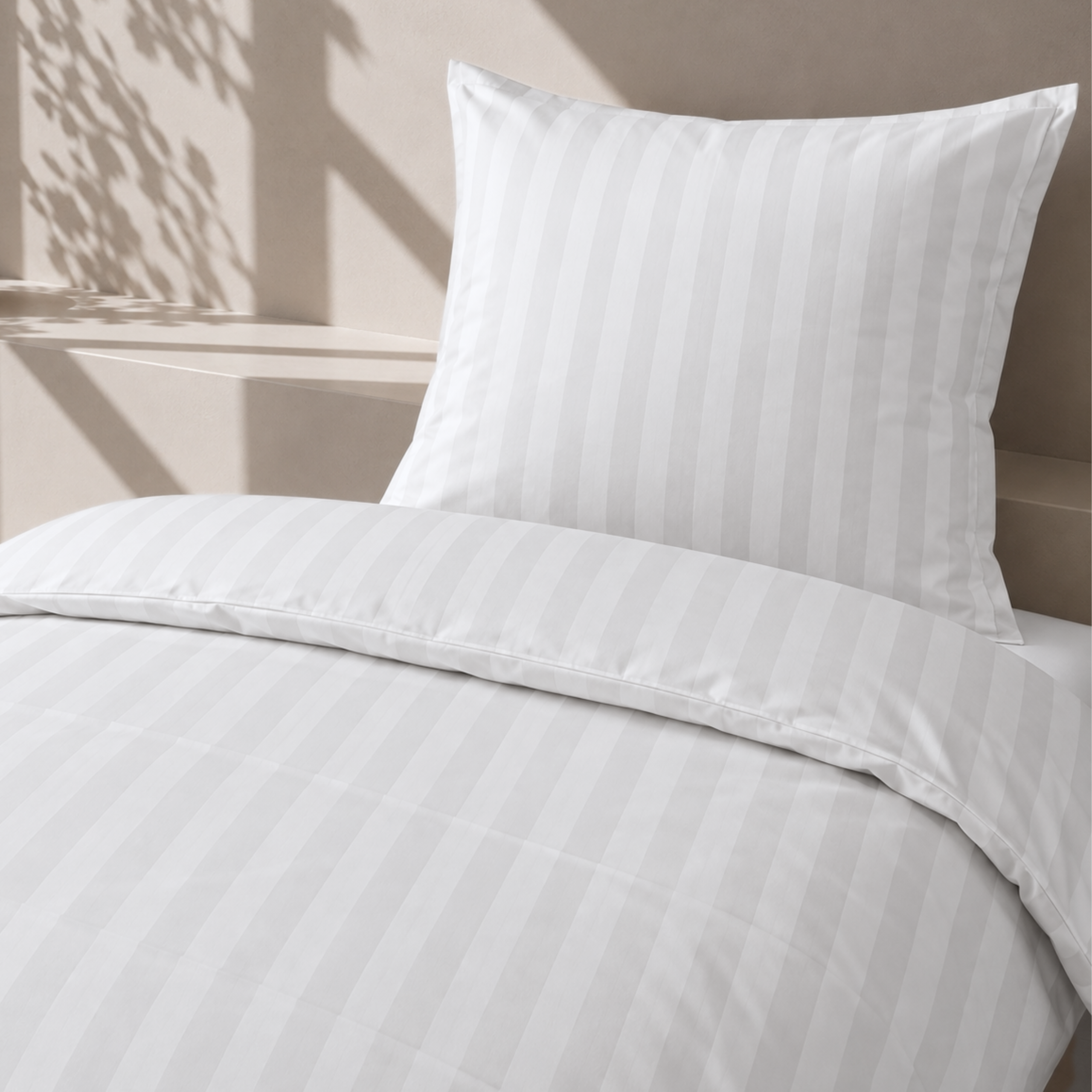Hotel bedding, 100% cotton