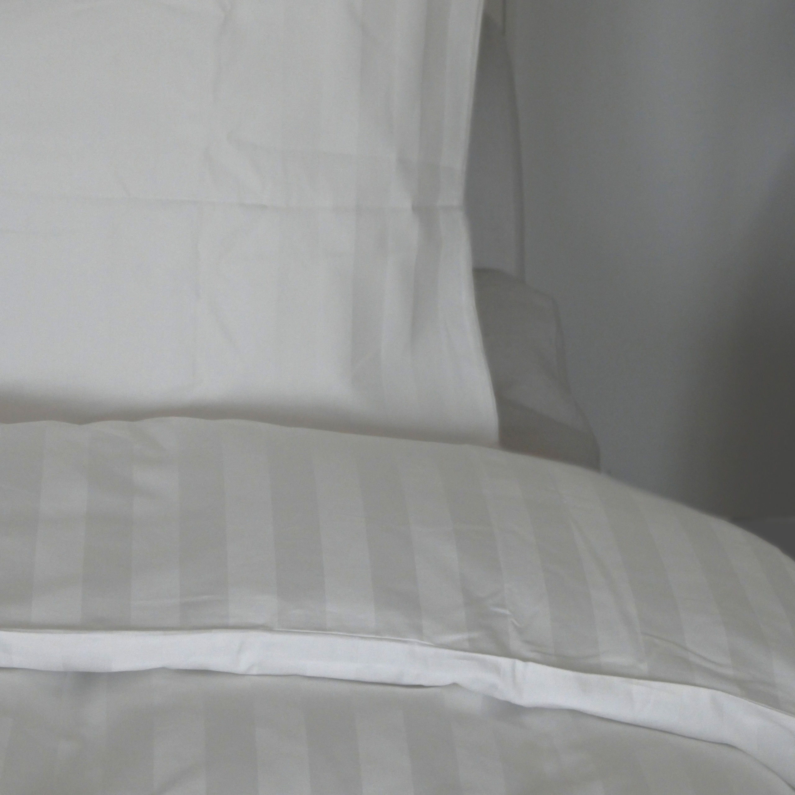 Hotel bedding, 100% cotton