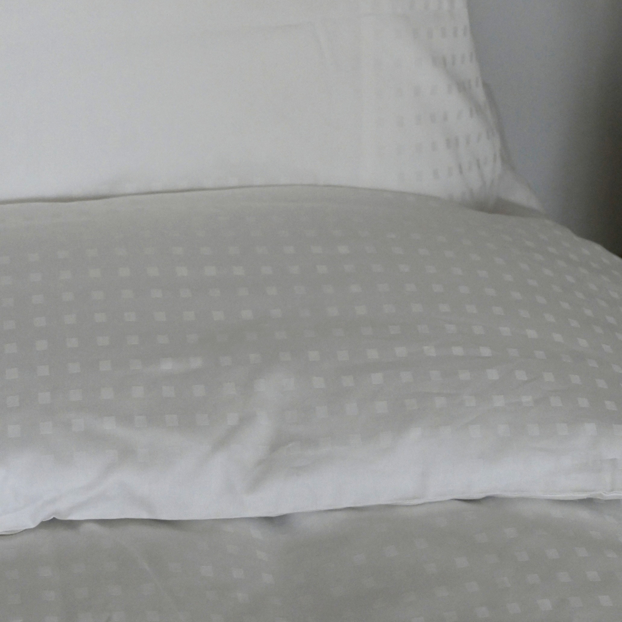 Hotel bedding, 100% cotton
