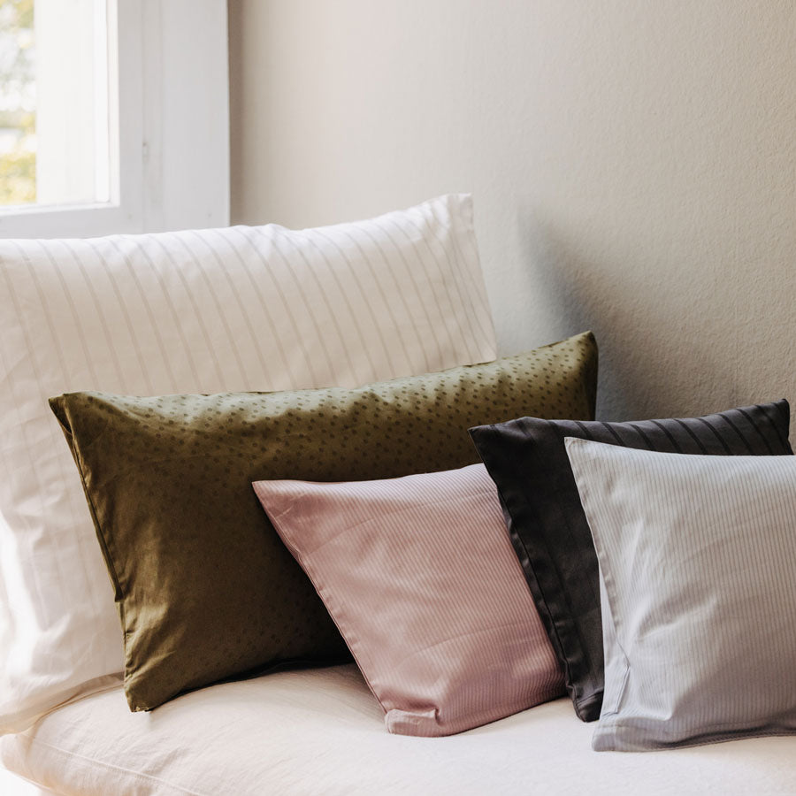 Jacquard bed linen dots, organic cotton