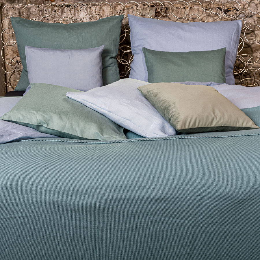 Linen bed linen