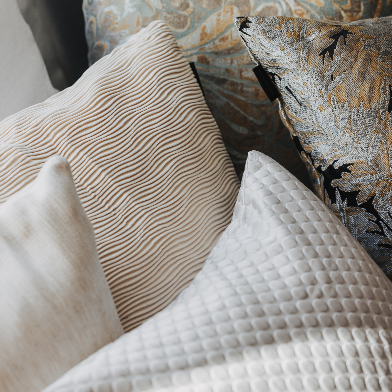 Wave velvet pillowcases