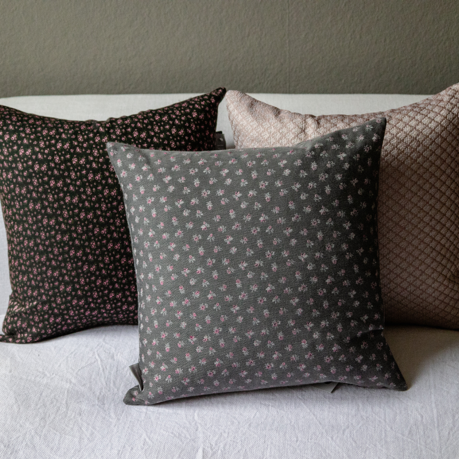 Housse de coussin en tissu traditionnel pour les amoureux de la nature