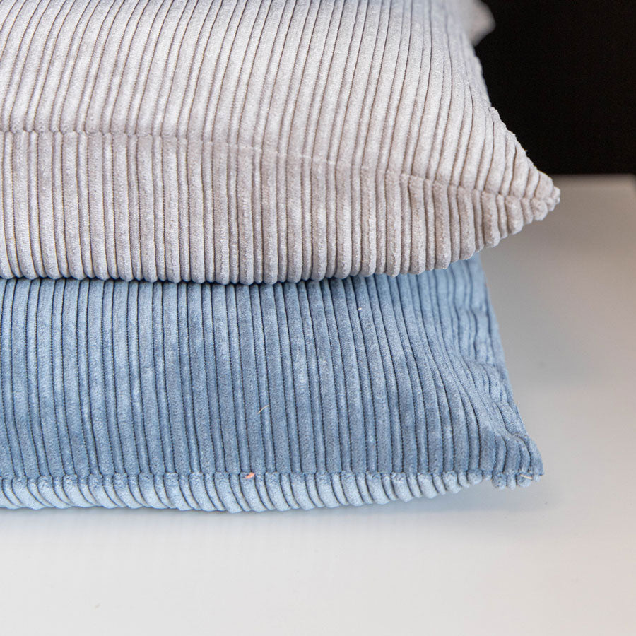 Housse de coussin en velours côtelé