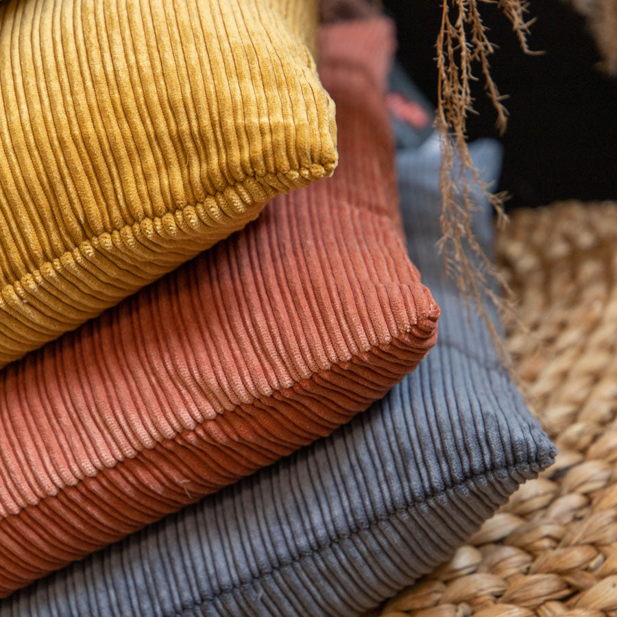 Housse de coussin en velours côtelé