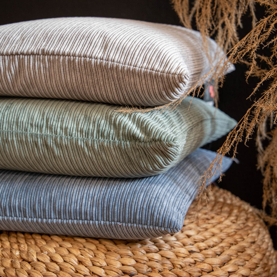 Housse de coussin en velours côtelé